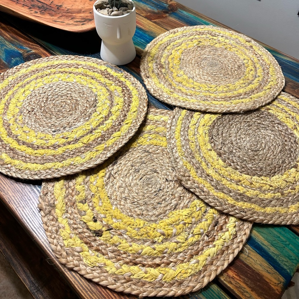 Placemats set of four. Straw with hints of yellow.